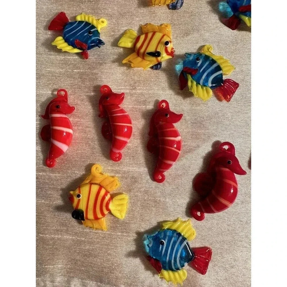 LOT Of 17 Vintage Mini Hand Blown Glass Art Fish And Seahorse Figurines 1” - Picture 5 of 9